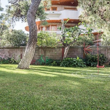 Sunny Apartment With 2 Bedrooms And Garden Glyfáda Exterior foto