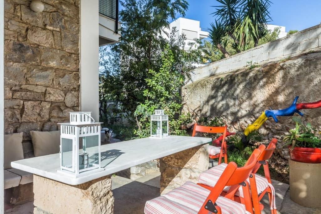 Sunny Apartment With 2 Bedrooms And Garden Glyfáda Exterior foto